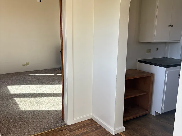 330 Browning Ave #B — Photo 8