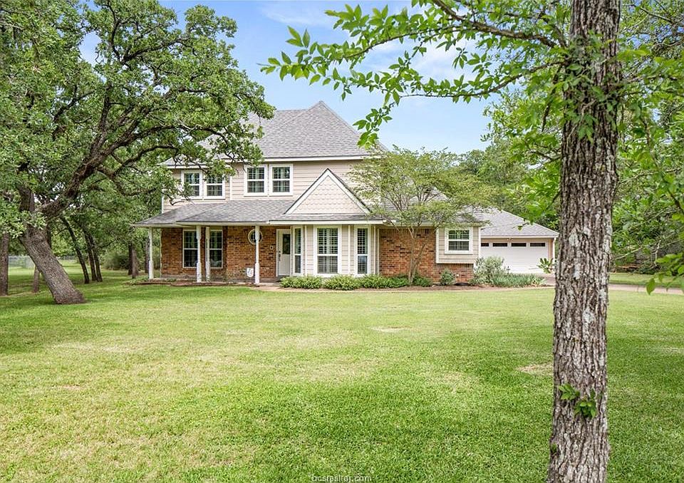 1st image of 1505 Foxfire Dr