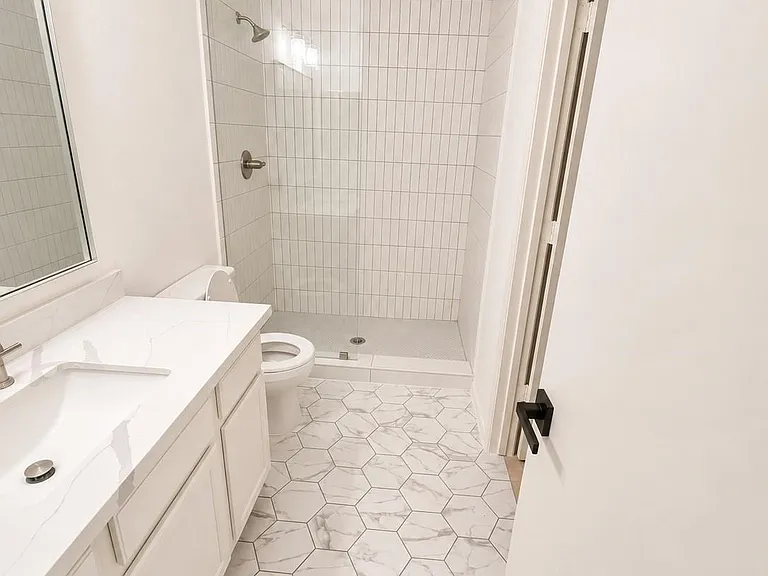 9227 Shaded Pines Dr — Photo 11
