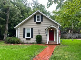 1010 Brook St, Fayetteville, NC 28305