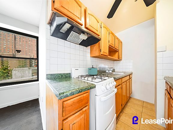 3rd image of 170 E 110th St APT 2A