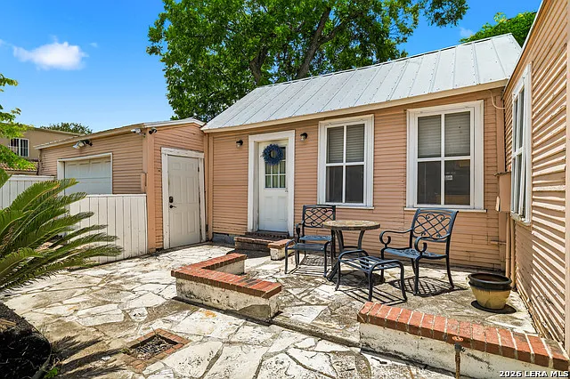 202 W Woodlawn Ave — Photo 21