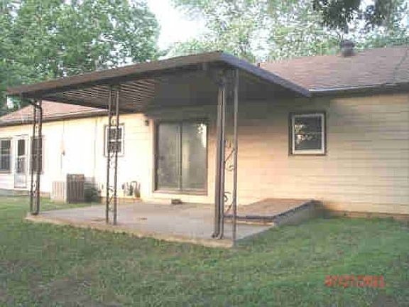 5th image of 842 N 80th Pl