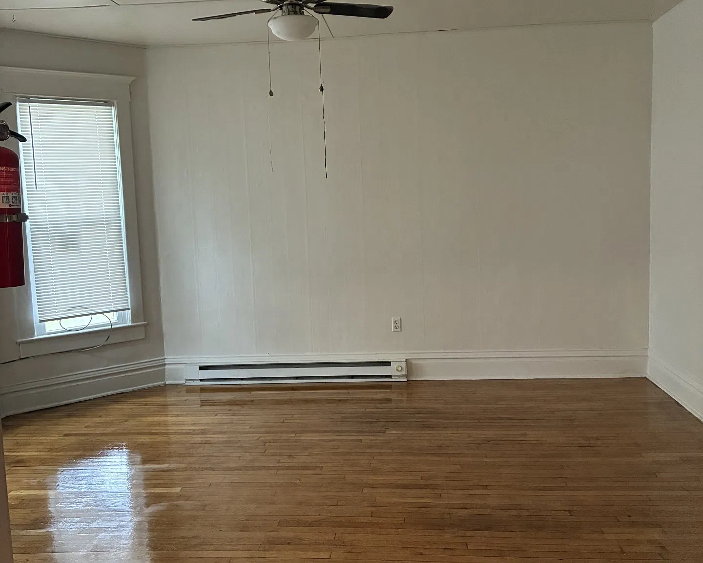 3 bed, 850 sqft, $925 — Photo 2