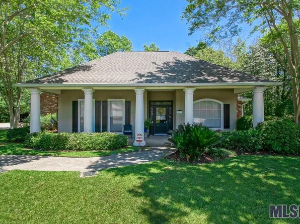 11231 Suncrest Ct, Baton Rouge, LA 70818