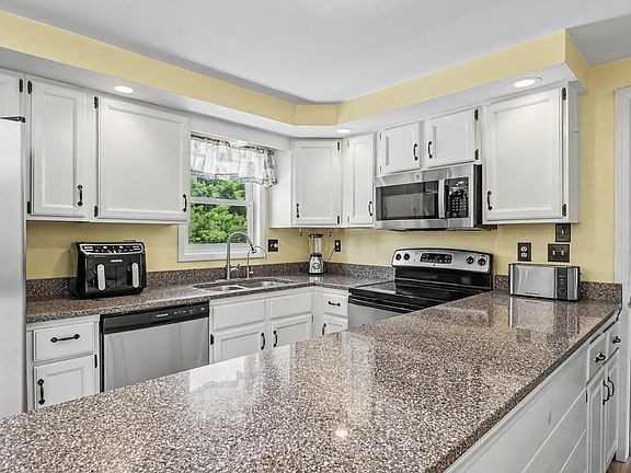 2nd image of 149A Flagg Road