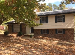 8428 Dunnhill Ln, Hixson, TN 37343