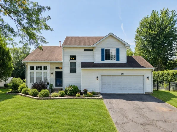 691 Thorsen Ln, Batavia, IL 60510