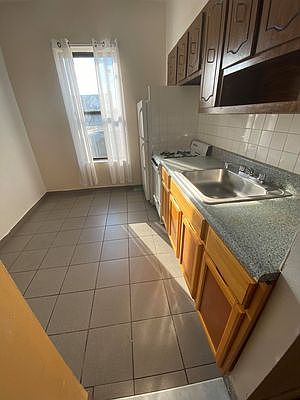 4th image of 1745 84th St #C27