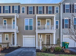 543 Fawn Ln, Hummelstown, PA 17036