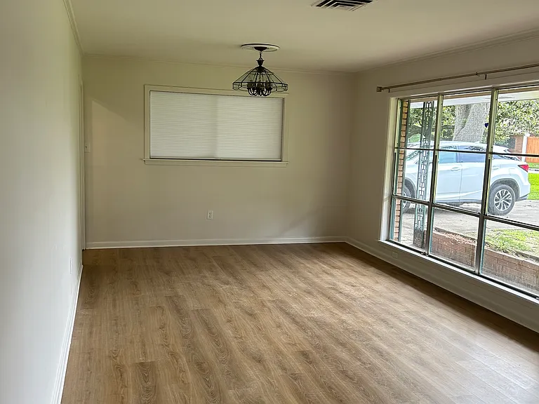223 Stephanie Ave — Photo 14