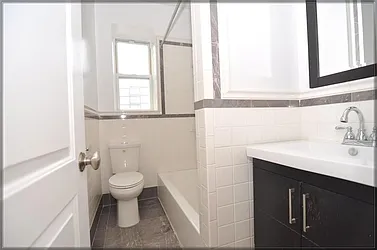 Rented by R New York