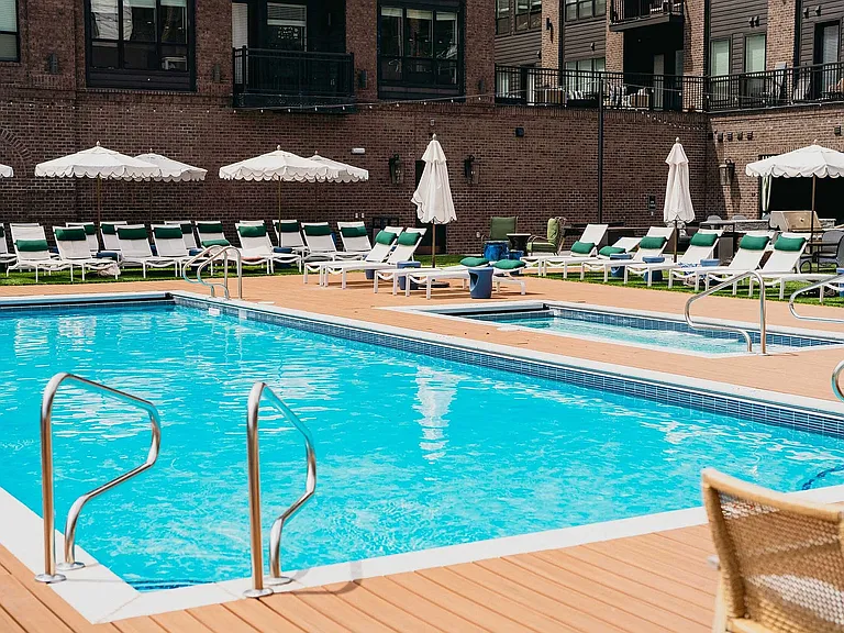 12_Langham_Pool