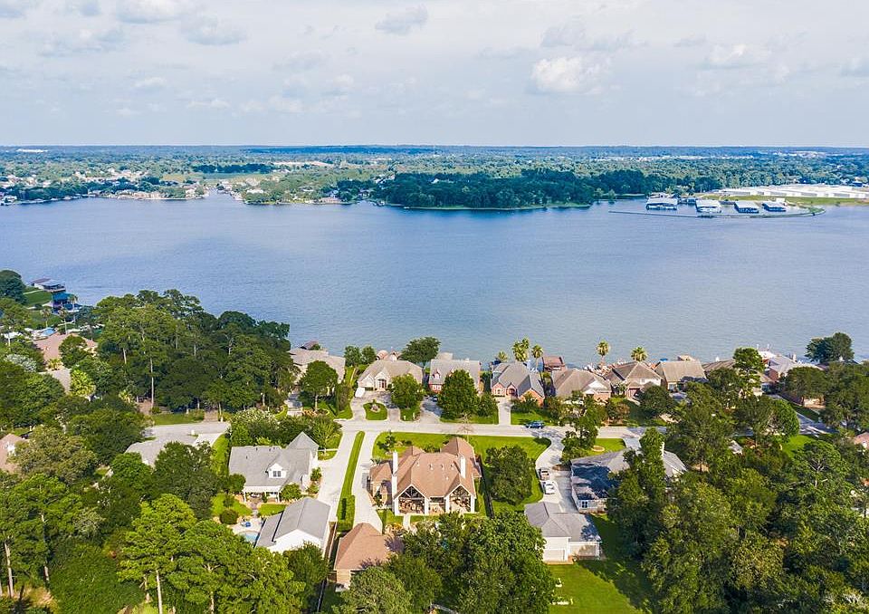 1st image of 12185 Lake Vista Dr