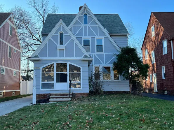 2324 Allison Rd, University Heights, OH 44118