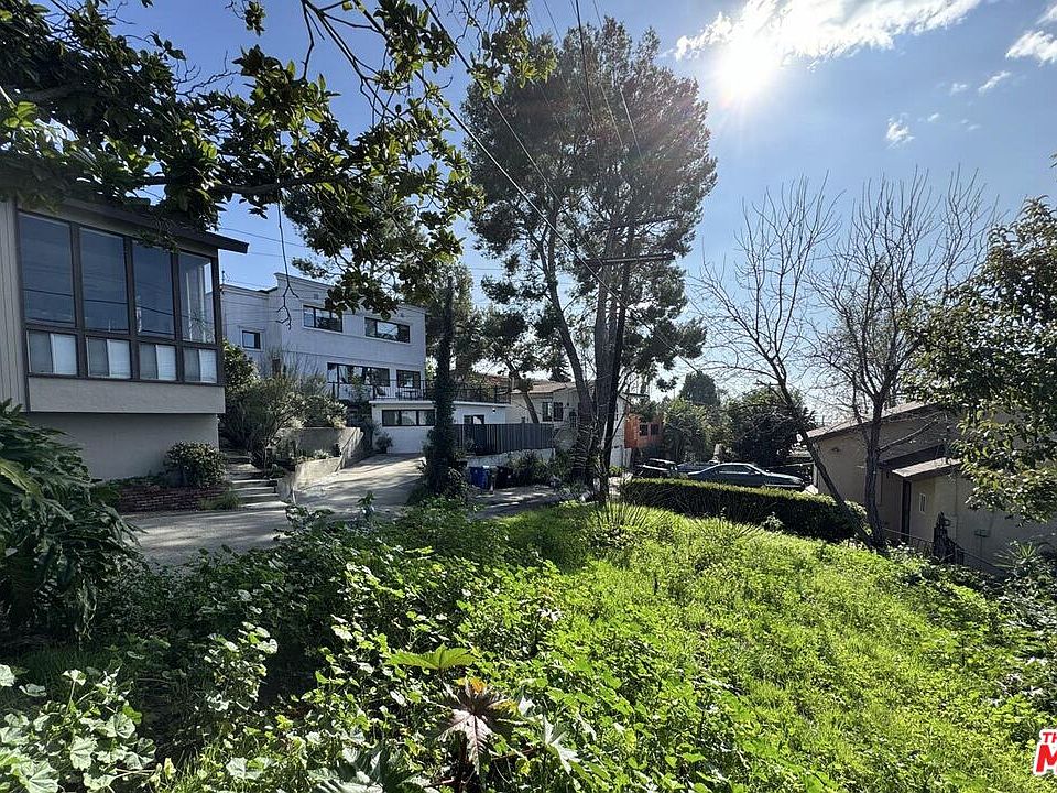 1st image of 3777 Cazador St