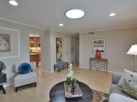 4th image of 16 Cheltenham Way