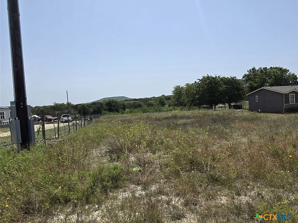 2nd image of 133 Julia Dr