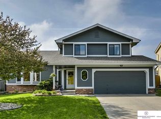 15361 Binney St, Omaha, NE 68116