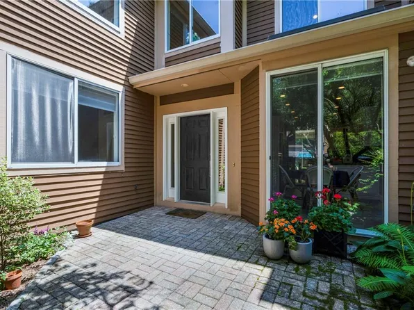 11 Indian Hill Road, New Rochelle, NY 10804