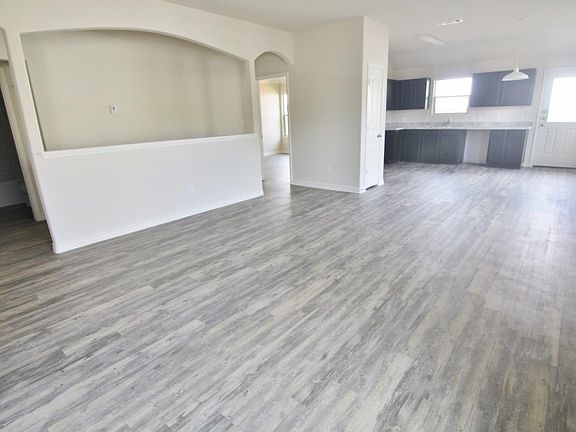 4th image of 6619 Jollyn Ct