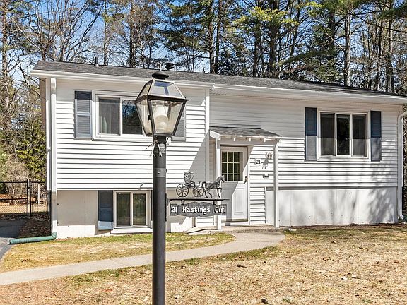 2nd image of 21 Hastings Circle