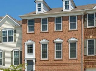 42697 Wilmar Sq, Ashburn, VA 20148