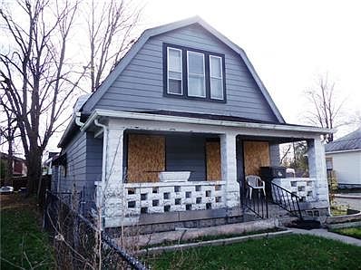 3rd image of 1067 W Roache St