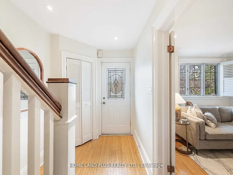 70 Mann Ave — Photo 3
