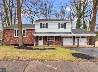 726 Fay Dr, Feasterville, PA 19053