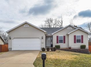 512 Pevely Heights Dr, Pevely, MO 63070