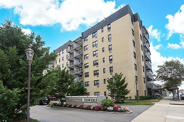 1st image of 854 E Broadway APT 7B