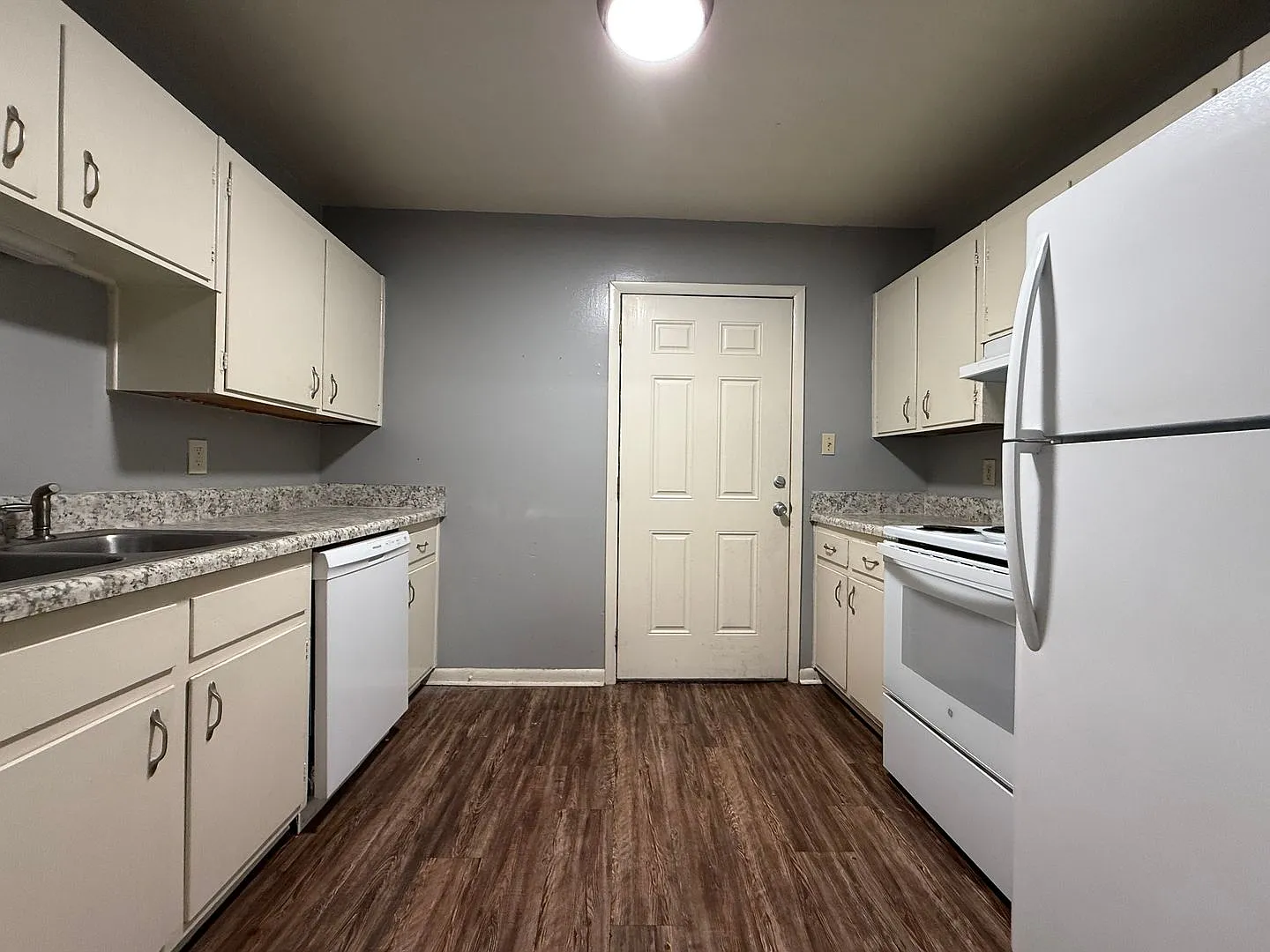 Upstairs unit off Miccosukee near TMH — Photo 4