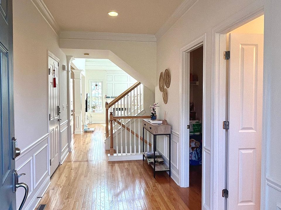 41 Sterling Dr, Newington, CT 06111 Zillow