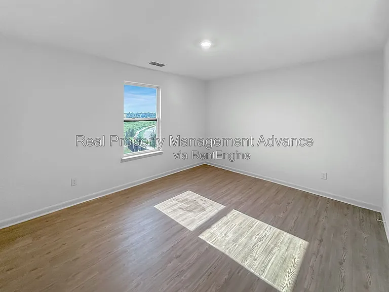 8123 Big Timber Trl — Photo 17