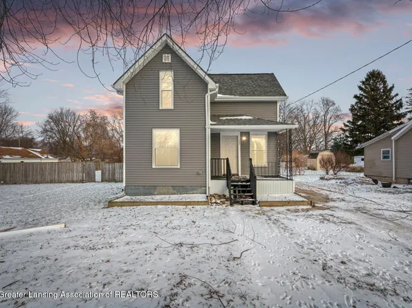 708 Spring St, Saint Johns, MI 48879