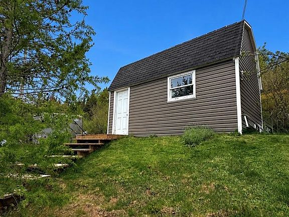 3rd image of 42 Old Mill Road