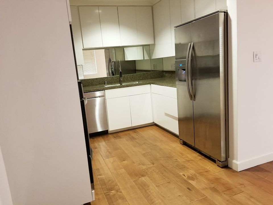 1st image of 11652 Kiowa Ave #4