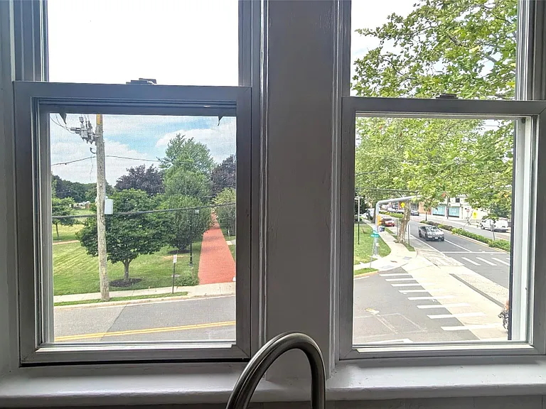 632 Middle Neck Rd #2 — Photo 15