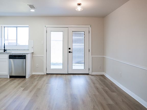 5th image of 920 Filly Ln