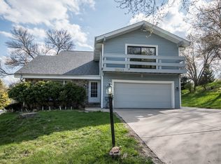 2903 Berkshire Ct, Waukesha, WI 53188