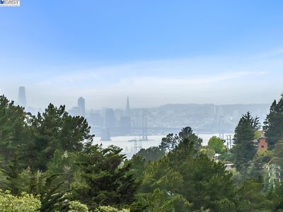 7001 Exeter Dr, Oakland, CA, 94611