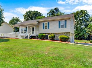 5815 Sparrow Dr, Granite Falls, NC 28630
