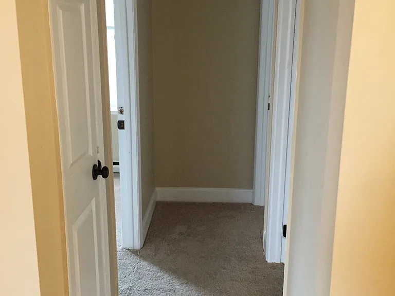 Huntington Apartments — Photo 81