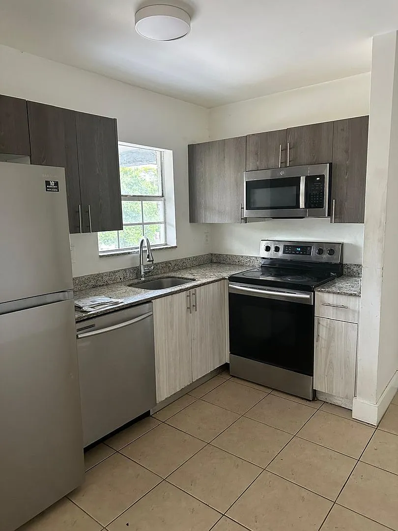 Breeze Haven — Photo 1