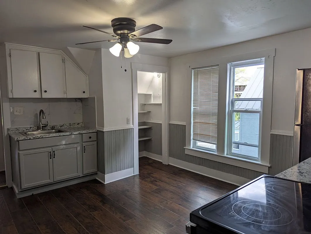 2 bed, 1.0 bath, 750 sqft, $1,400 — Photo 3