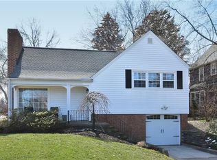 1750 Wynwood Dr, Rocky River, OH 44116