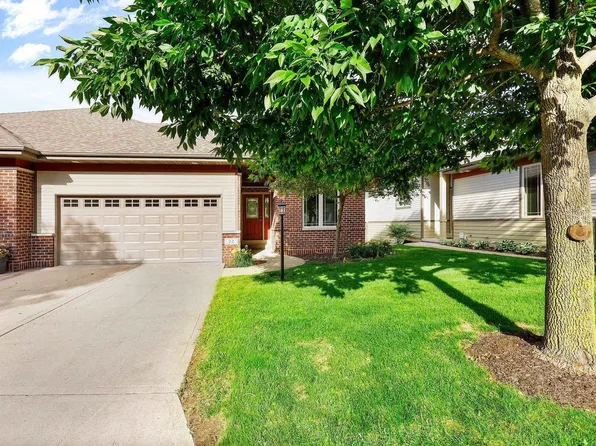 22 Windswept Way, Fitchburg, WI 53719