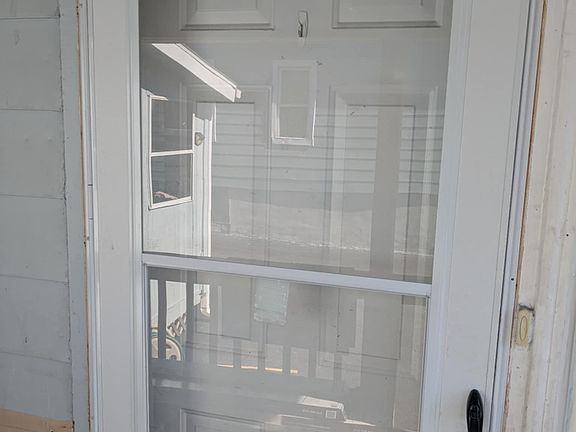 3rd image of 123 Beechwood Ave