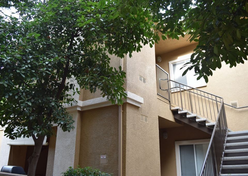 1st image of 501 Gibson Dr APT 724